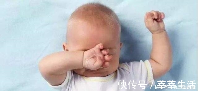 生长发育|1岁前宝宝有这些行为,说明已进入猛涨期,错过就得等青春期了