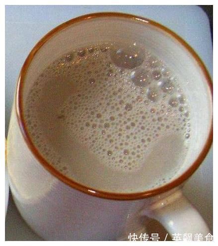 女人|更年期长斑长皱纹?俏女人在喝它,补充雌激素,肤色白皙再美9年