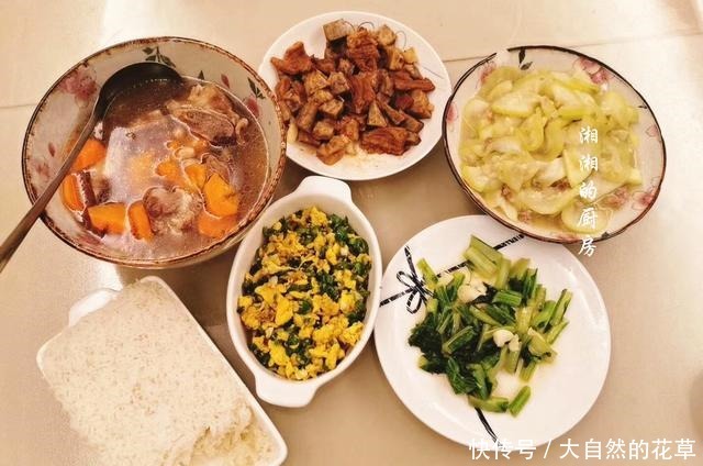 一家三口的晚餐，连第2天的便当都有了，顿顿吃光不浪费