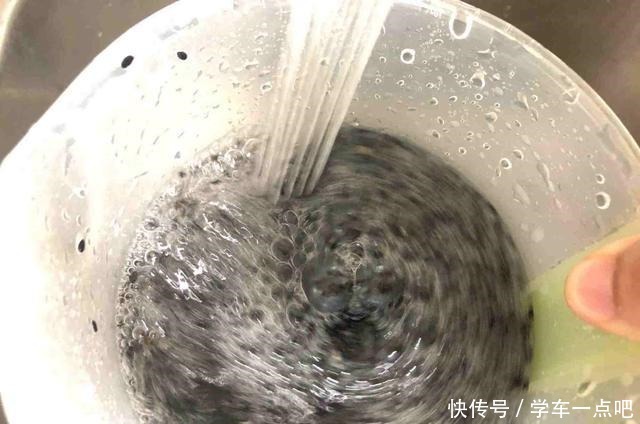 它是补血的食物,吃1次它,相当于吃一斤半红枣,2块煮一大碗!