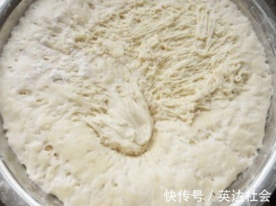 酵母|蒸馒头，别直接上锅蒸！教你3揉2发，馒头雪白松软，清甜蓬松