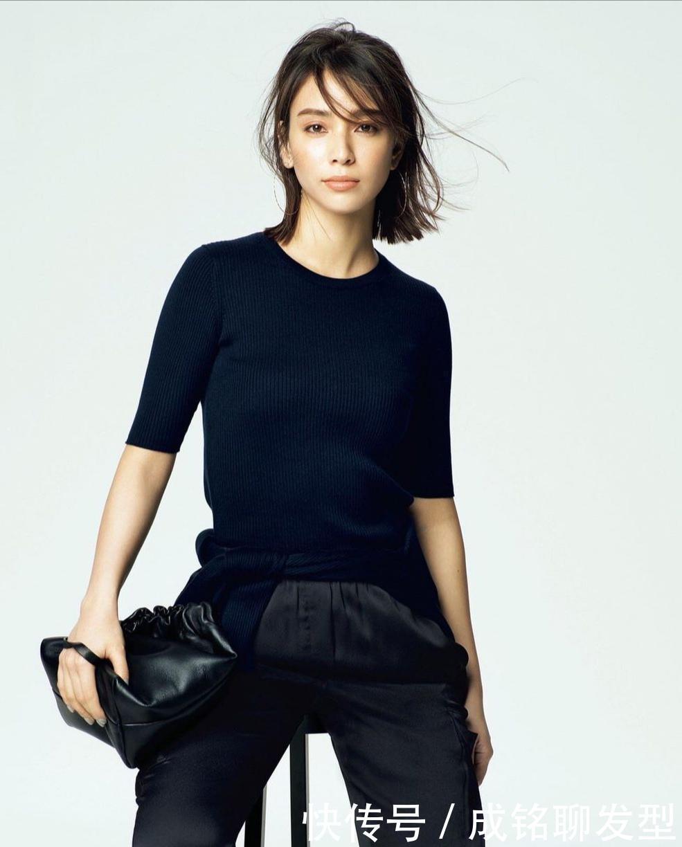 搭配|一柜子衣服，真正实用又好搭配的还是这几款，时尚减龄又显气质