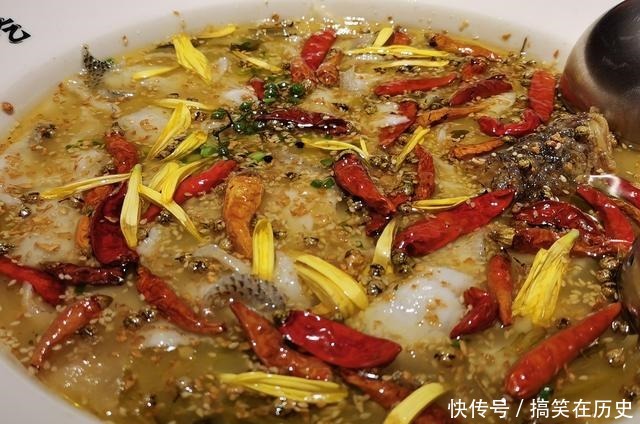  久仰的太二酸菜鱼，今天终于如愿一试，味道如何自有评定