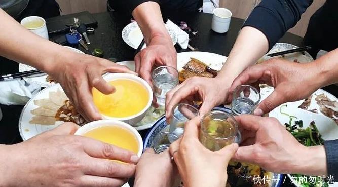 口感比|一瓶啤酒相当于多少白酒?怎么喝才算公平?多人不知道,涨知识