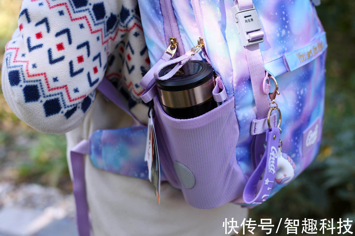 魔术贴 一千多的书包用着啥感受?居然能靠变形陪伴孩子成长