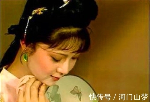 黛玉!宝钗吃花,湘云枕花,妙玉送花,红楼女儿那些与花有关的事儿!