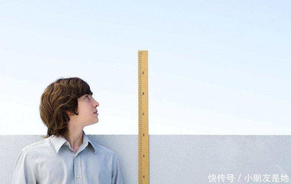 一种零嘴，会偷偷阻碍孩子的身高，儿科提醒：18岁以前少吃