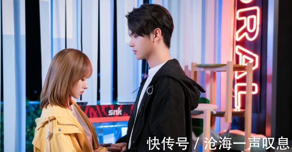 千古玦塵|網劇《你微笑時很美》太神奇了,觀眾評價跌破2.9分,收視卻超6億