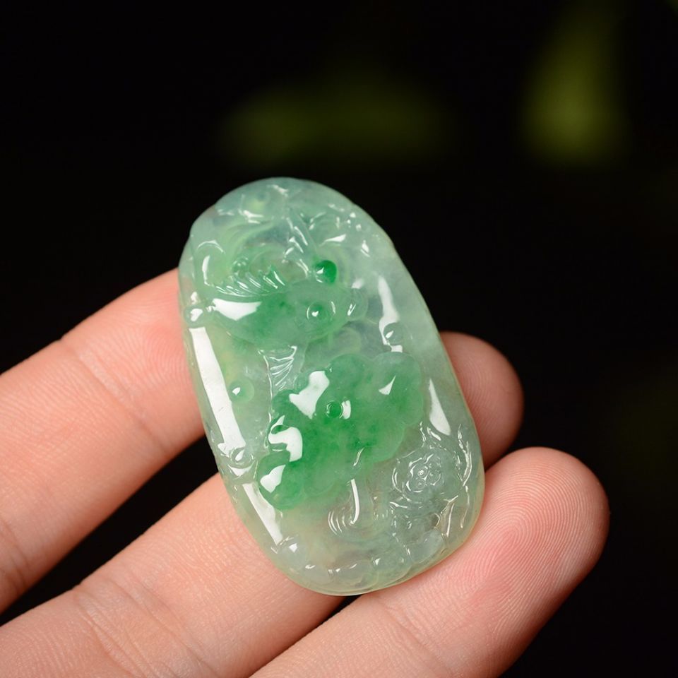 种水|为什么翡翠的绿色,越佩戴越多?