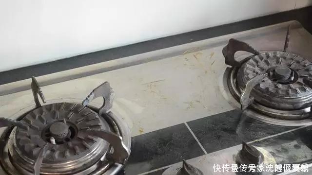 牙膏|用完的牙膏管别扔掉,放在厨房一年能省不少钱,邻居见了纷纷学!