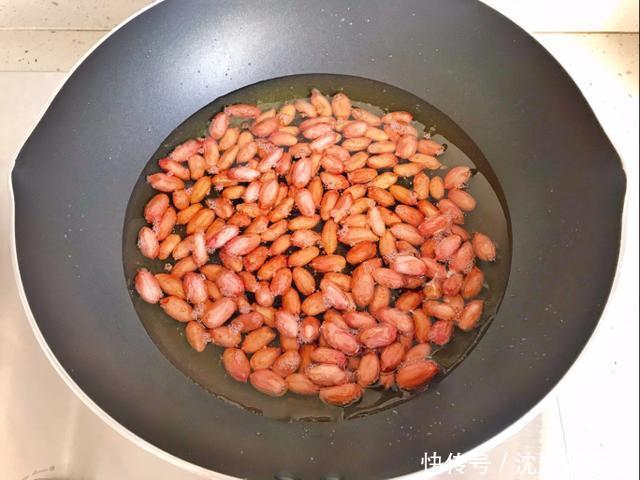 花生米|炸花生米,用热油还是冷油用错不酥脆,还容易焦