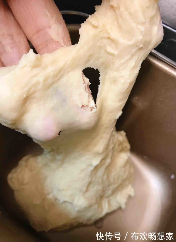 自己做的手撕椰蓉吐司，吃一年都不腻，学会后再也不用跑面包店了