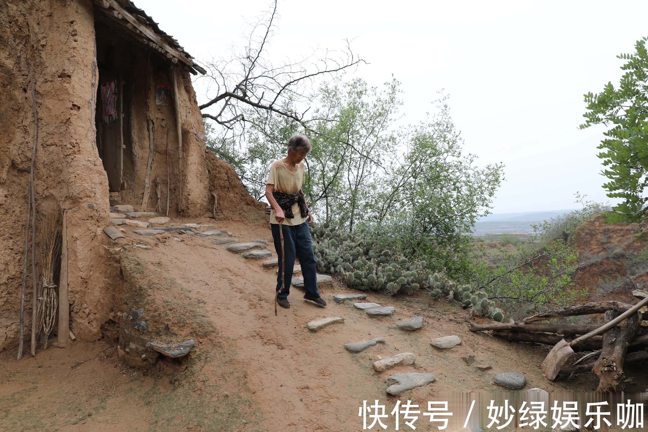 老两口#60年前独生女初中毕业被父母强行招了上门女婿,如今活成啥样?