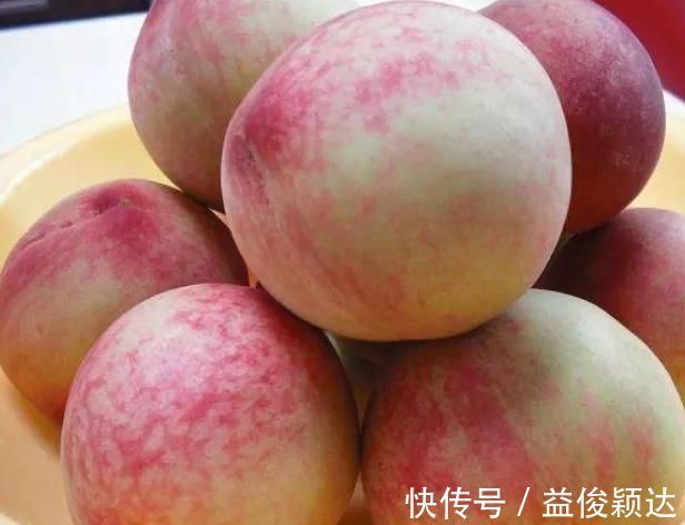 桃子|怀孕期间,孕妈最好少吃这4种常见水果,不然可能会影响胎儿的发育