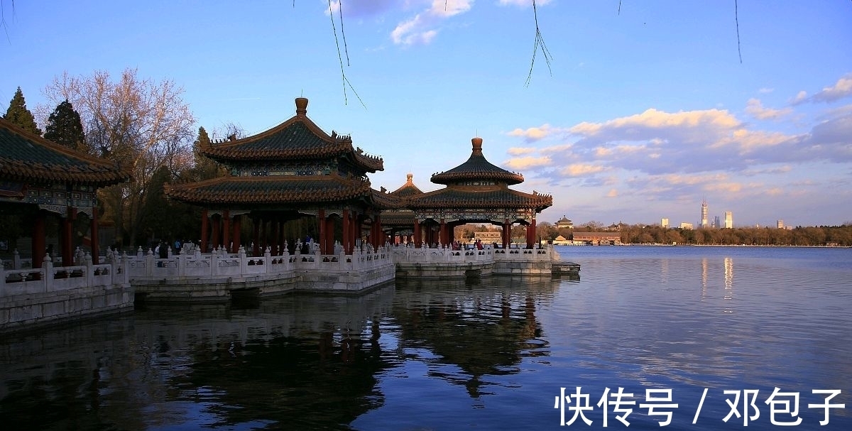 寒雪梅$寒雪梅中尽,春风柳上归。两首顺其自然的小诗,读来令人豁然开朗