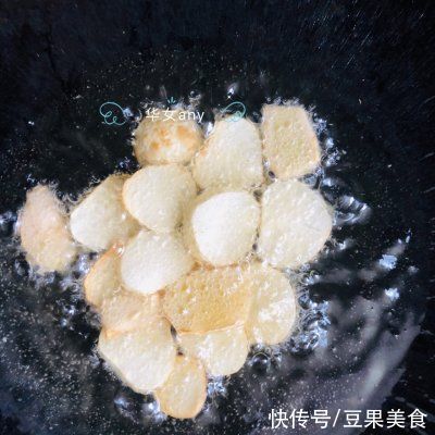 好吃|黑椒香辣鱿鱼须这样做也太好吃了，每天下饭都靠它