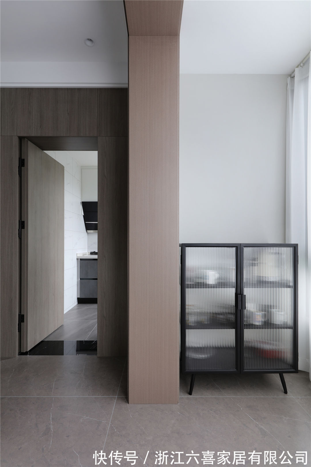 衣帽间|155平花半天也四室住宅公寓装修，三代人的生活，最美的“全家福”