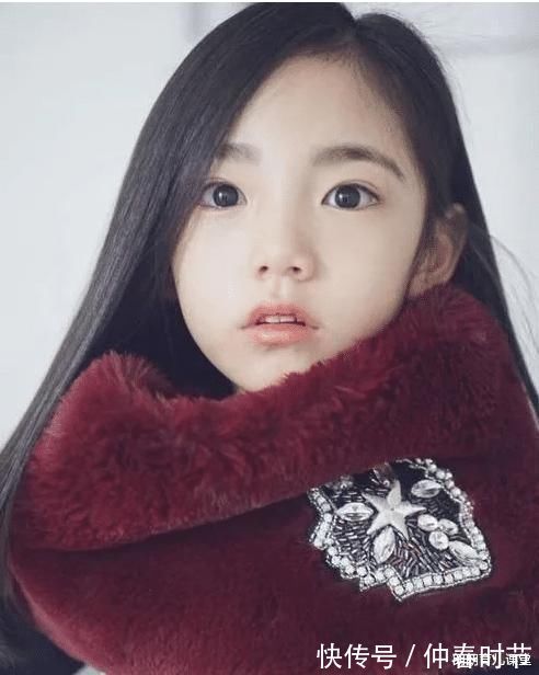 妈妈|7岁女孩被星探看中, 愿等成年再签约, 上门看到妈妈后-妈妈先签