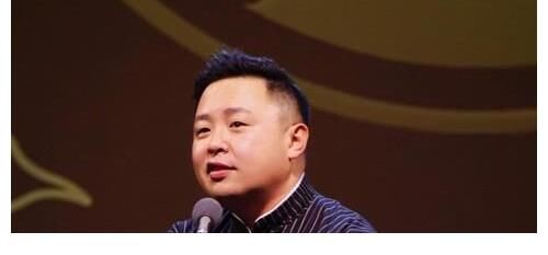 脱口秀破圈后,脱口秀演员和相声演员同台PK,最终谁会赢?