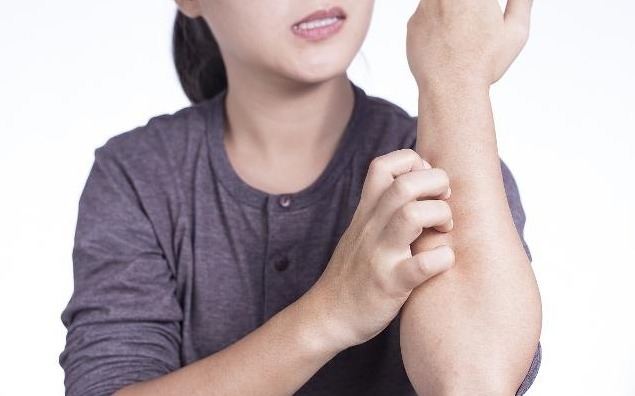 胳膊|“肺癌”早期,不止是干咳,身体还可能发出4个“警报”别忽视!