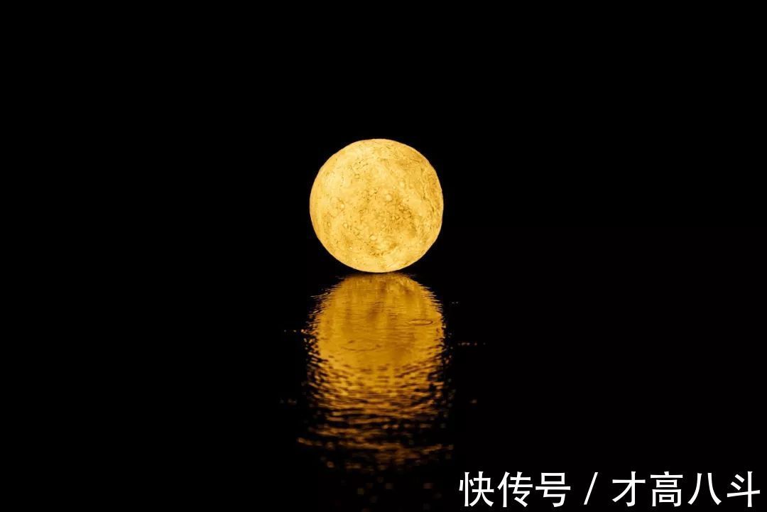 苏轼#风雅诗词:清风明月无人管,并作南楼一味凉!