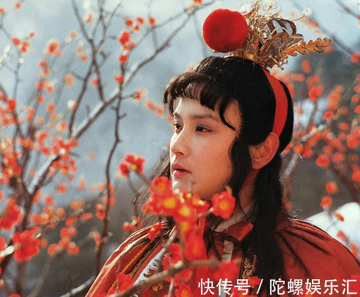 判词|贾宝玉在薄命司见到的第一个判词是晴雯,为什么不是钗黛第一呢?