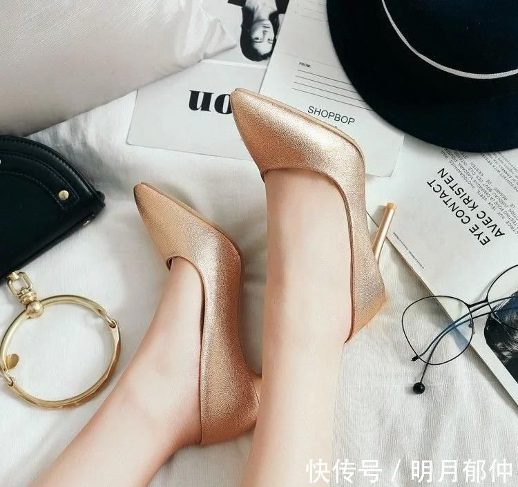 女人|高跟鞋散发女人迷人的魅力, 展现温柔女人足上风韵, 百搭又不累脚