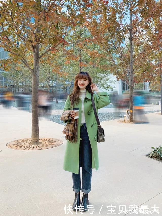 大衣+运动鞋,大衣+短靴,冬季这么穿气质又好看