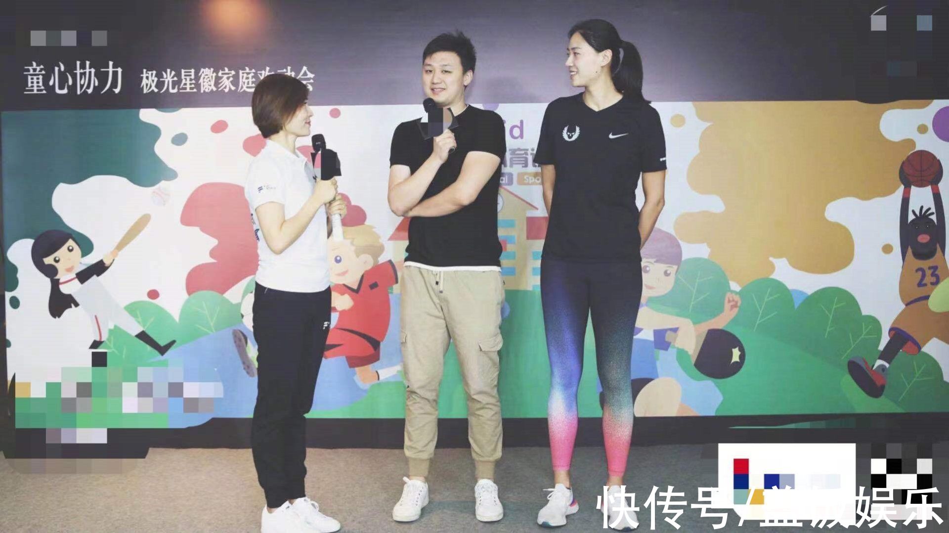 王睁茗|恭喜！又一世界冠军求婚成功，单膝下跪送鸽子蛋，相恋5年终圆梦