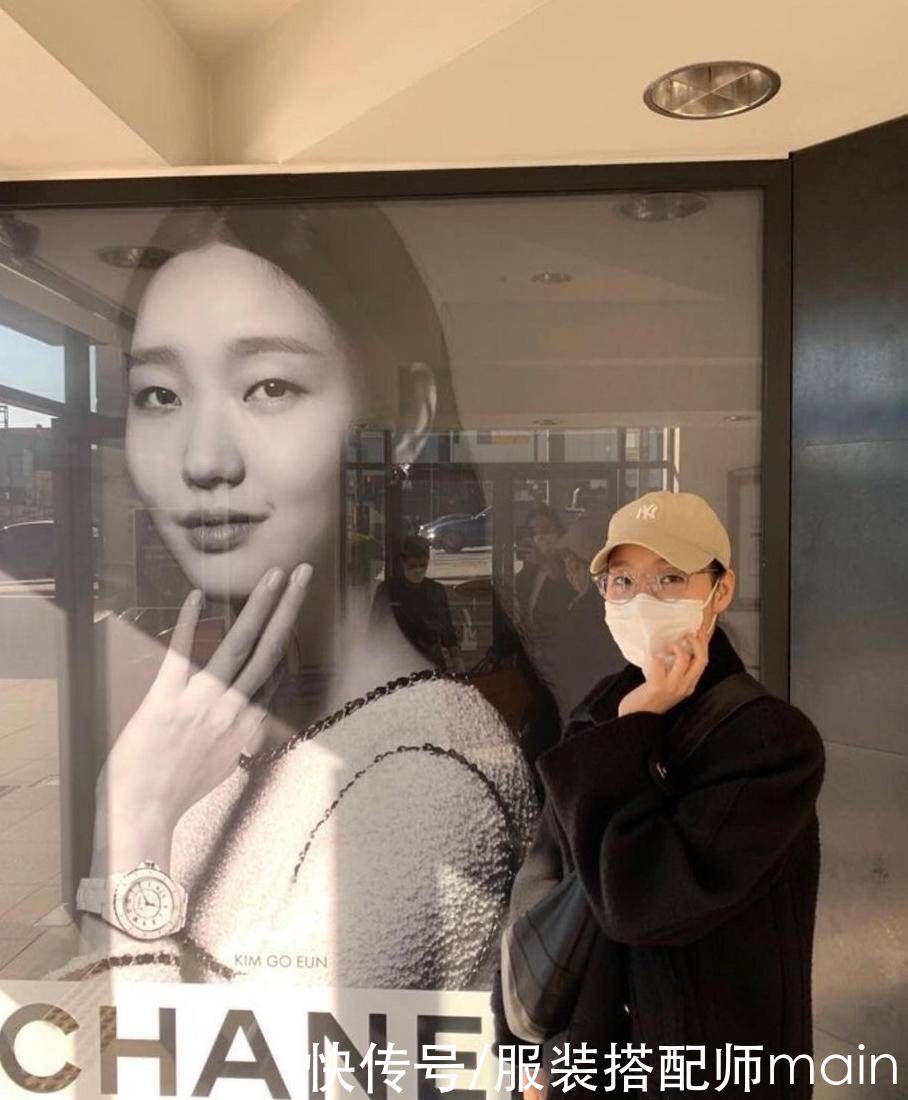  咖啡色|大地色难穿？可金高银却最爱！她的配色公式帮你整理好，请照穿