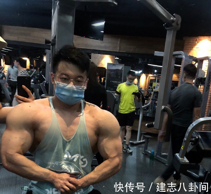 下辈子|肌肉大块头化身厨神,宵夜,一定是男朋友做的才算人类高质量!