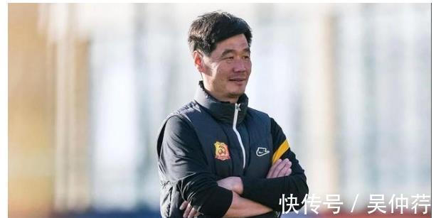 李铁|李霄鹏国足集训出新招,60人大名单即将出炉,一难题将解决