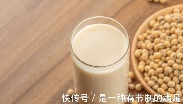 浸泡|打豆浆的时候，直接打浸泡的豆子是外行。再加一步，豆浆就香气浓郁，细腻