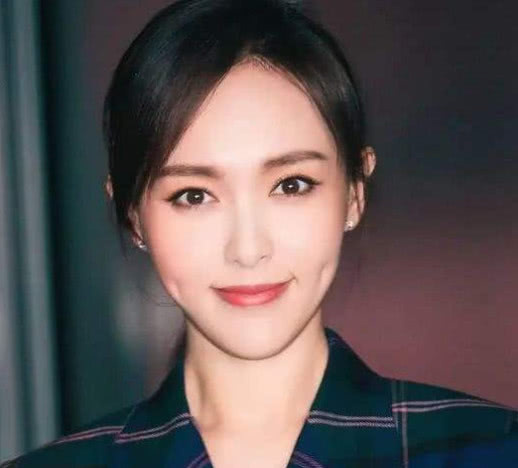 同龄人|脸上有这四种特点的人，是典型的“童颜”，老了看不出岁月的痕迹