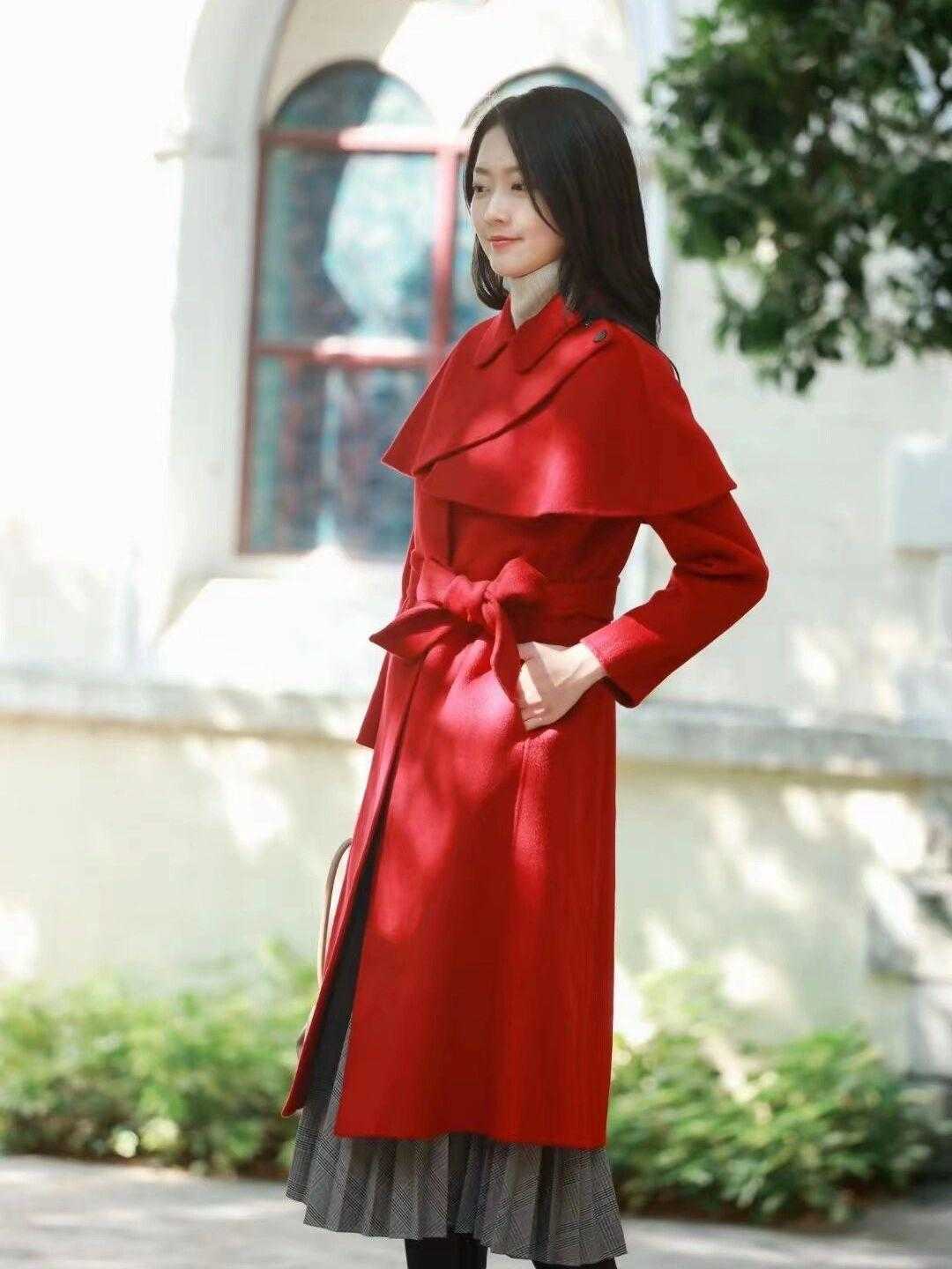 红色|穿大衣,你可以选择“红色大衣”更时髦?时髦精们告诉你答案