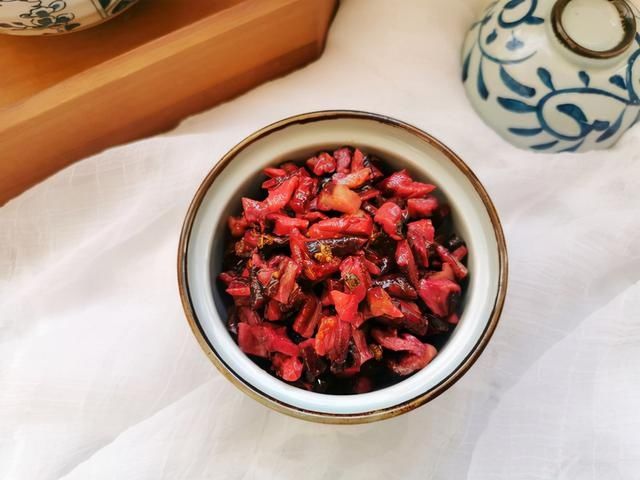 腌萝卜干，先晒还是先腌？教你60年的老方法，又香又脆一年不坏