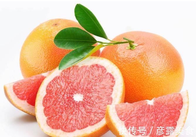 诱发|提醒高血压患者：吃降压药后，切勿吃这类水果，否则易诱发心梗！