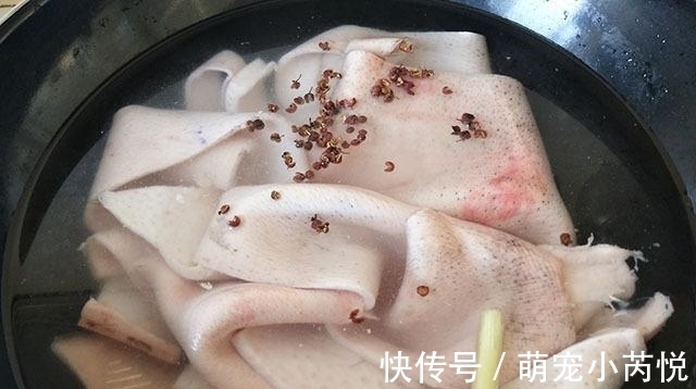 排骨|天冷了,猪蹄、排骨靠边站,多吃它,富含胶原蛋白,卤着吃最香