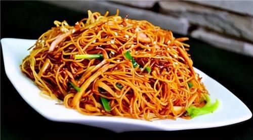 炒面用干面还是湿面，用对之后既不粘锅，也不黏稠，爽滑味道好