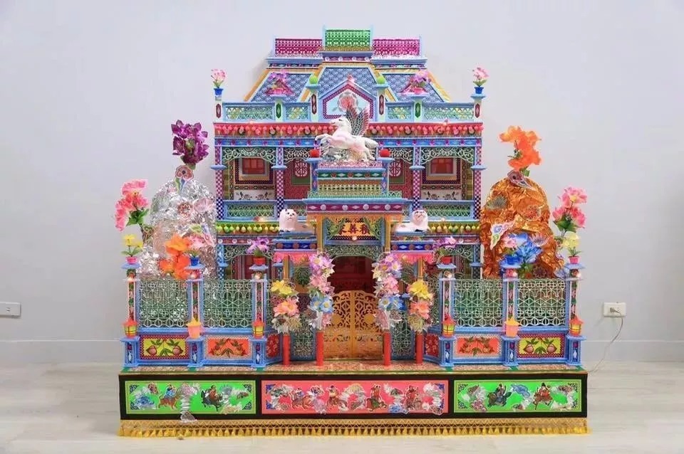 亡人|国人烧给亡人的纸扎,登上巴黎设计周,老外:中国人太浪漫了!