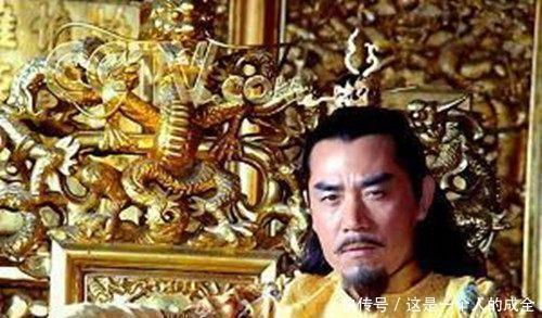 胡惟庸的府|小太监当众拦截朱元璋,被打残致死,后来才发现这个太监救了他