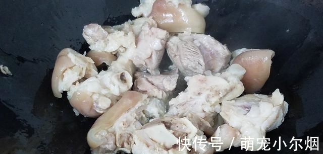 酱焖猪脚的做法,鲜香美味又下饭,味道很棒的一道家常菜