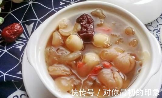 百合汤|莲子的最佳”搭配秘籍“来了!睡不好的人常吃,睡的安稳又香甜