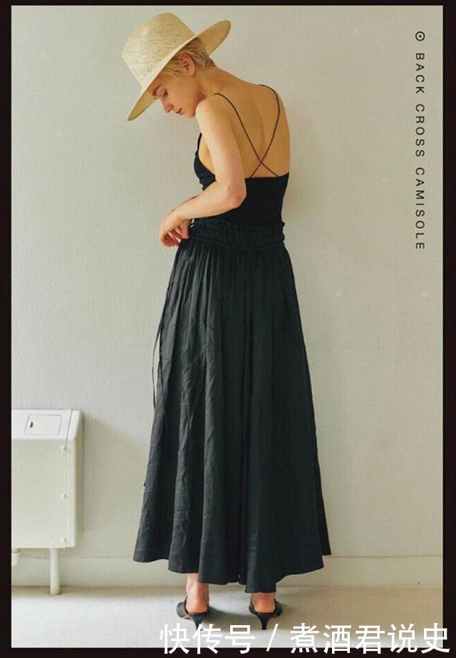 穿过这么多流行色,果然还是黑白最高级!记住这5个思路,不沉闷