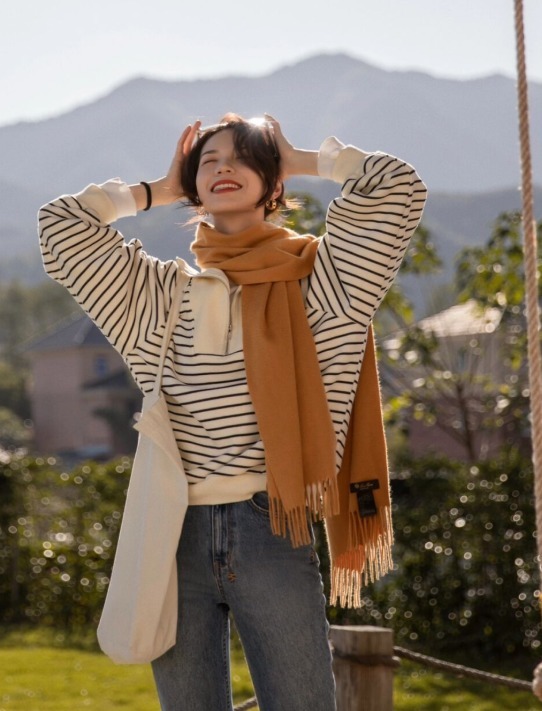 针织衫 到了2022年,建议人手一件针织衫,百搭时髦且温柔