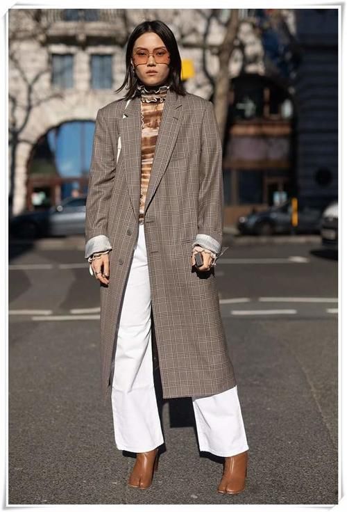 长大衣＋短靴，这个冬天不容错过的时髦穿搭