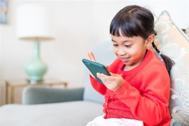 不法分子|“我不想给社会养个累赘”母亲无意间打开儿子手机后，崩溃报警