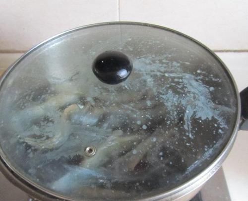  吃泥鳅到底要不要去内脏？很多人不懂，大厨：这才是正确的做法