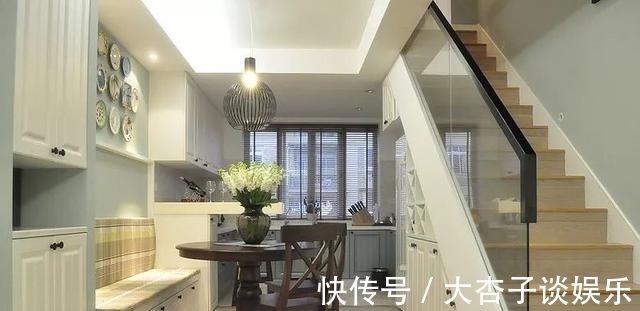 乳胶漆|150㎡现代美式, 复式楼的过道, 利用得真巧!