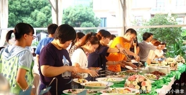 透漏|自助餐老板透漏：吃自助餐不拿这4种食物的顾客，是真正的行家！